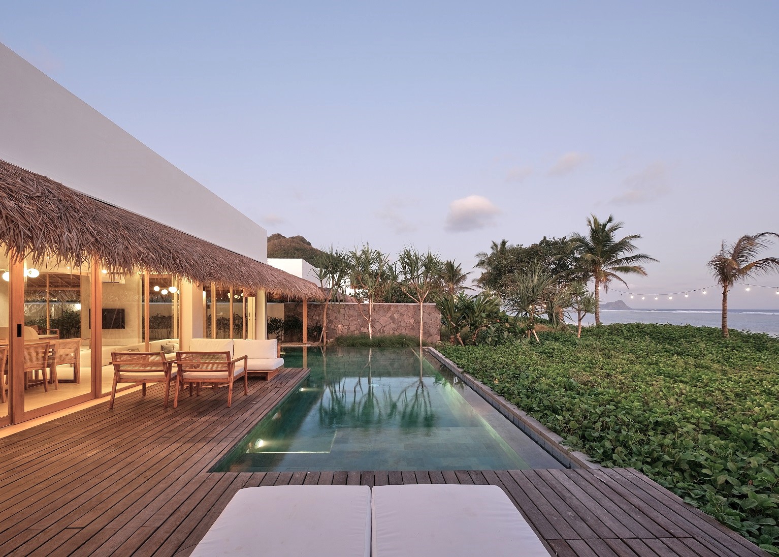 Amber Lombok Beach Resort