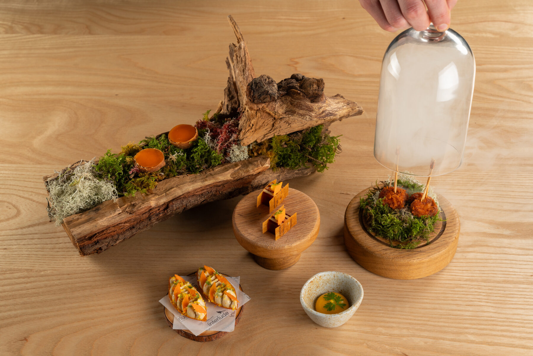 Restaurant Interlude